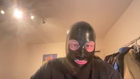 Snapshot of everevan chatting on May 16, 2026, 7:05 am EverLatex online show from May 16, 2026, 7:05 am