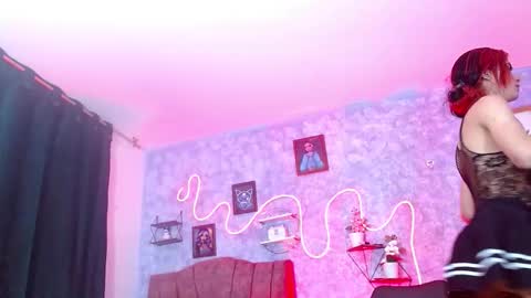everlin__hot_ online show from February 16, 2026, 11:50 am