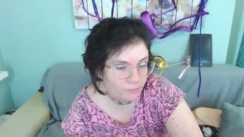 Everly online show from December 25, 2024, 10:59 pm