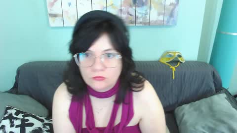 Everly online show from February 3, 2025, 10:21 pm