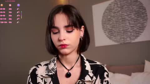 Anita online show from November 12, 2025, 4:24 am