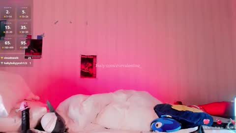 Snapshot of evevalentine_ chatting on September 15, 2025, 7:14 pm Eva  online show from September 15, 2025, 7:14 pm