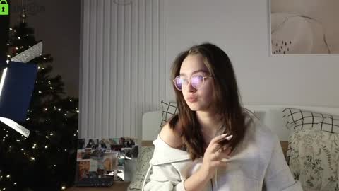 evi_woow online show from January 14, 2025, 12:11 am