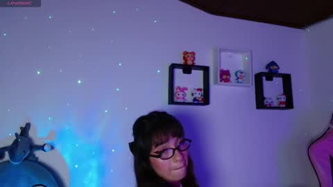 Evie Cloud online show from January 6, 2026, 5:11 am