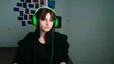 Evie online show from January 14, 2026, 12:55 pm