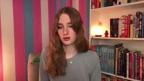 Snapshot of eviecam chatting on October 22, 2025, 7:02 pm Evie3 online show from October 22, 2025, 7:02 pm