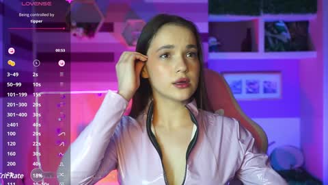 Evie online show from December 26, 2024, 7:38 pm