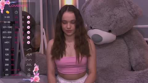 Evie online show from January 14, 2025, 7:32 pm