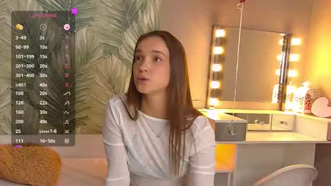 Evie online show from February 17, 2025, 6:59 pm