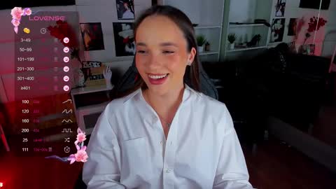 Evie online show from March 10, 2025, 8:56 pm