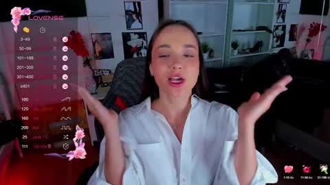 Evie online show from March 11, 2025, 3:05 am