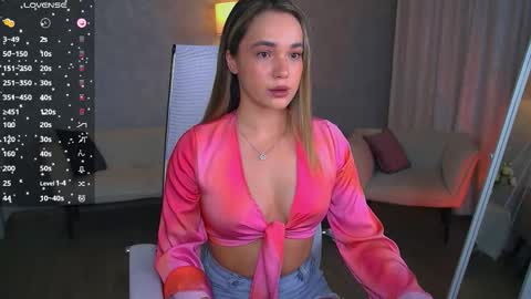 Evie online show from October 23, 2025, 9:35 pm
