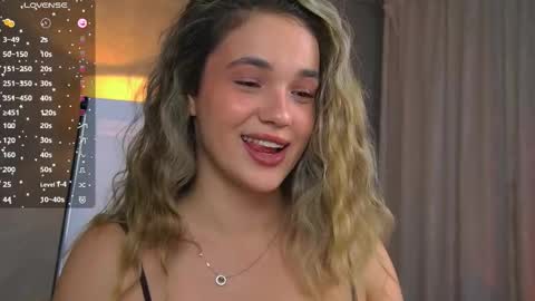Evie online show from October 27, 2025, 9:30 pm
