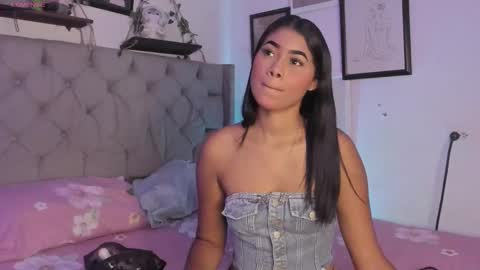 Snapshot of evieh1_ chatting on September 26, 2025, 3:21 am Ivi Alejandra online show from September 26, 2025, 3:21 am