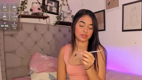 Ivi Alejandra  online show from November 19, 2025, 3:56 pm