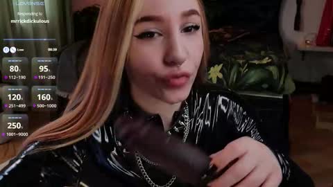 Snapshot of evit_dirty_mind_ chatting on February 17, 2026, 8:55 am evit_dirty_mind_ online show from February 17, 2026, 8:55 am