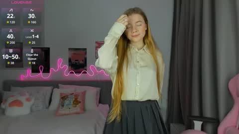 Snapshot of evixie chatting on March 9, 2026, 3:43 am Eva online show from March 9, 2026, 3:43 am