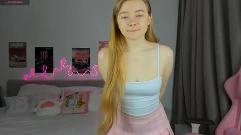 Snapshot of evixie chatting on March 11, 2026, 5:02 am Eva online show from March 11, 2026, 5:02 am