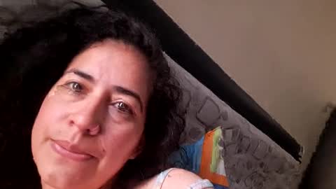 Snapshot of evolet_evolet_ chatting on November 7, 2025, 2:17 pm Evolet online show from November 7, 2025, 2:17 pm