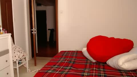 Snapshot of evolett chatting on February 18, 2025, 5:20 am ONLYFANS  There are legends that in this room all your wishes can come true  Private is Open online show from February 18, 2025, 5:20 am