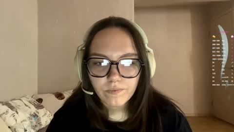 Emilia online show from February 14, 2026, 5:26 am