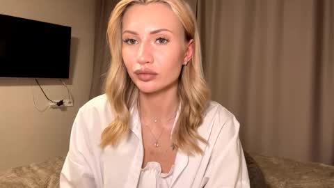 Amelia online show from March 21, 2026, 7:17 pm