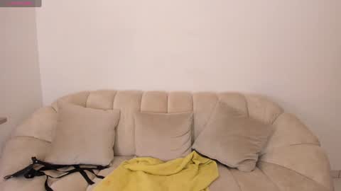 Snapshot of evva_moon69 chatting on February 5, 2025, 12:27 pm Evva online show from February 5, 2025, 12:27 pm