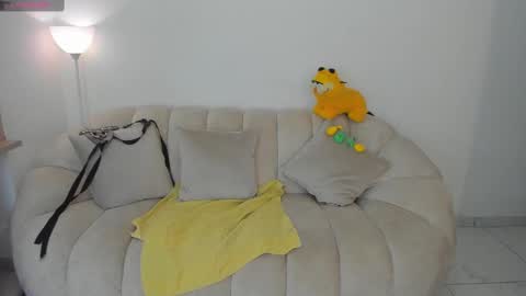 Snapshot of evva_moon69 chatting on March 8, 2025, 12:30 pm Evva online show from March 8, 2025, 12:30 pm