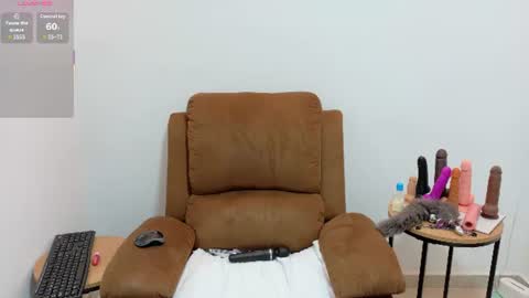 evvaa_moon online show from June 9, 2026, 12:28 pm