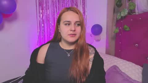 Snapshot of evy_orange1 chatting on September 17, 2025, 11:28 pm EVY online show from September 17, 2025, 11:28 pm