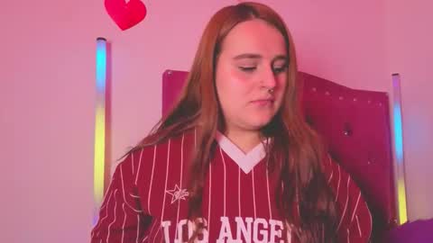 Snapshot of evy_orange1 chatting on October 19, 2025, 11:49 pm EVY online show from October 19, 2025, 11:49 pm