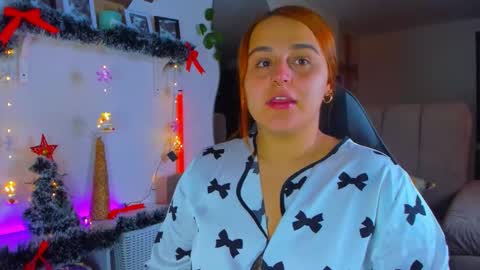 EVY online show from December 14, 2025, 4:29 am