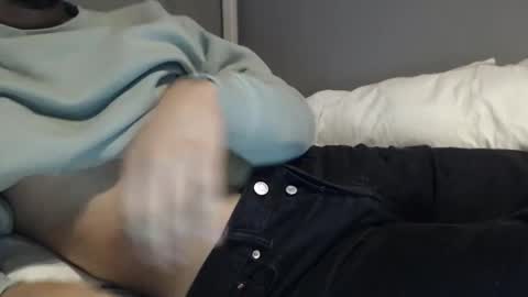 excited222 online show from October 22, 2025, 4:57 am