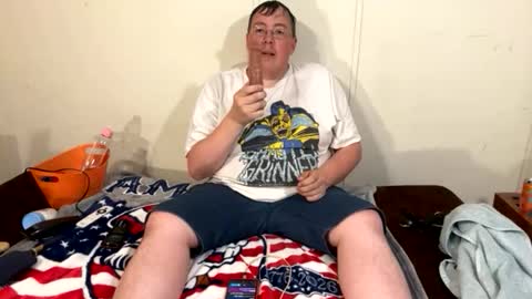 excitedwaffles online show from June 5, 2026, 11:32 pm
