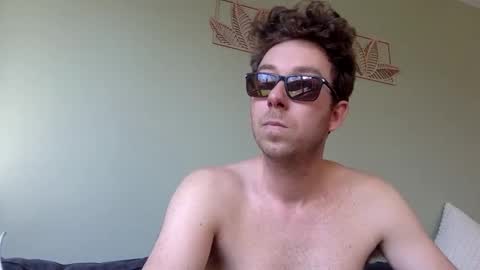 Excuteboy online show from March 2, 2026, 2:13 pm