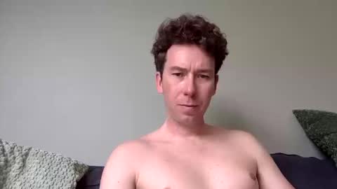 Excuteboy online show from March 12, 2026, 11:49 am