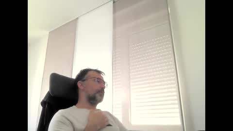 exhibit77 online show from May 23, 2026, 9:24 am