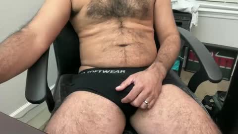 Snapshot of exhibitionist4u1010 chatting on January 6, 2025, 2:37 am exhibitionist4u1010 online show from January 6, 2025, 2:37 am