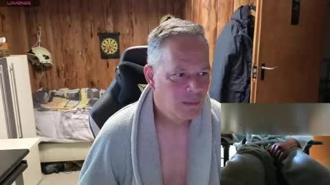 Snapshot of exibe1219 chatting on April 22, 2026, 9:11 am exibe1219 online show from April 22, 2026, 9:11 am