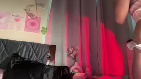 Angela online show from December 5, 2025, 3:59 am