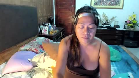 voloptous mommy angel online show from December 16, 2024, 2:57 am