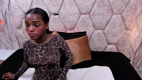 Snapshot of exotic_ebony_ chatting on November 3, 2025, 7:04 pm Alison online show from November 3, 2025, 7:04 pm