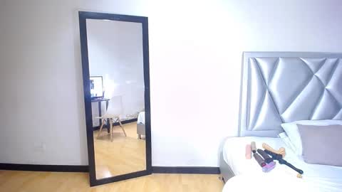 Snapshot of exotic_karmella chatting on December 5, 2024, 1:14 am exotic_karmella online show from December 5, 2024, 1:14 am