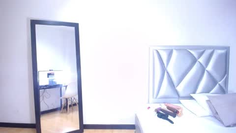 Snapshot of exotic_karmella chatting on December 14, 2024, 9:24 pm exotic_karmella online show from December 14, 2024, 9:24 pm