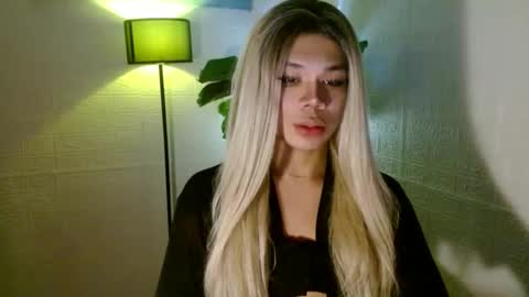 Nica online show from February 12, 2025, 10:46 am