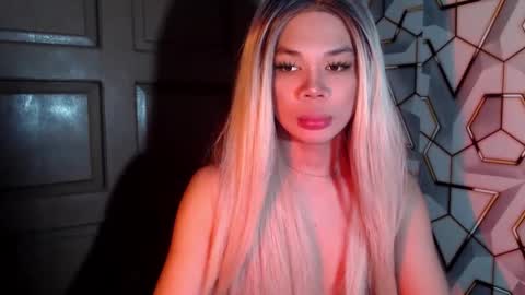 Nica online show from February 17, 2025, 5:36 am