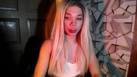 Nica online show from February 17, 2025, 9:19 pm