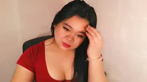 SHANTAL MARIE online show from December 5, 2025, 7:10 pm