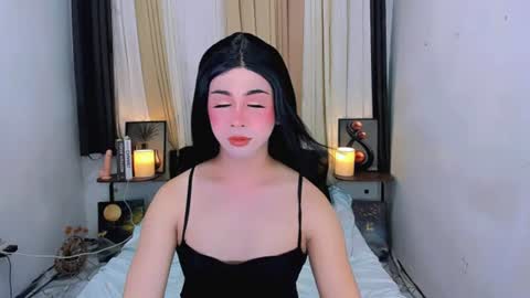 Snapshot of expensive_elise chatting on June 22, 2026, 10:45 am expensive_elise online show from June 22, 2026, 10:45 am