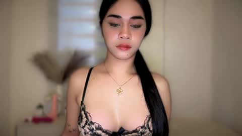 Snapshot of expensivets_chloe chatting on March 8, 2026, 10:46 pm chloee online show from March 8, 2026, 10:46 pm